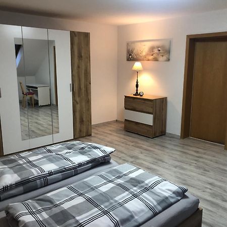 Moderne Vollmoeblierte Wohnung 茨维考 外观 照片