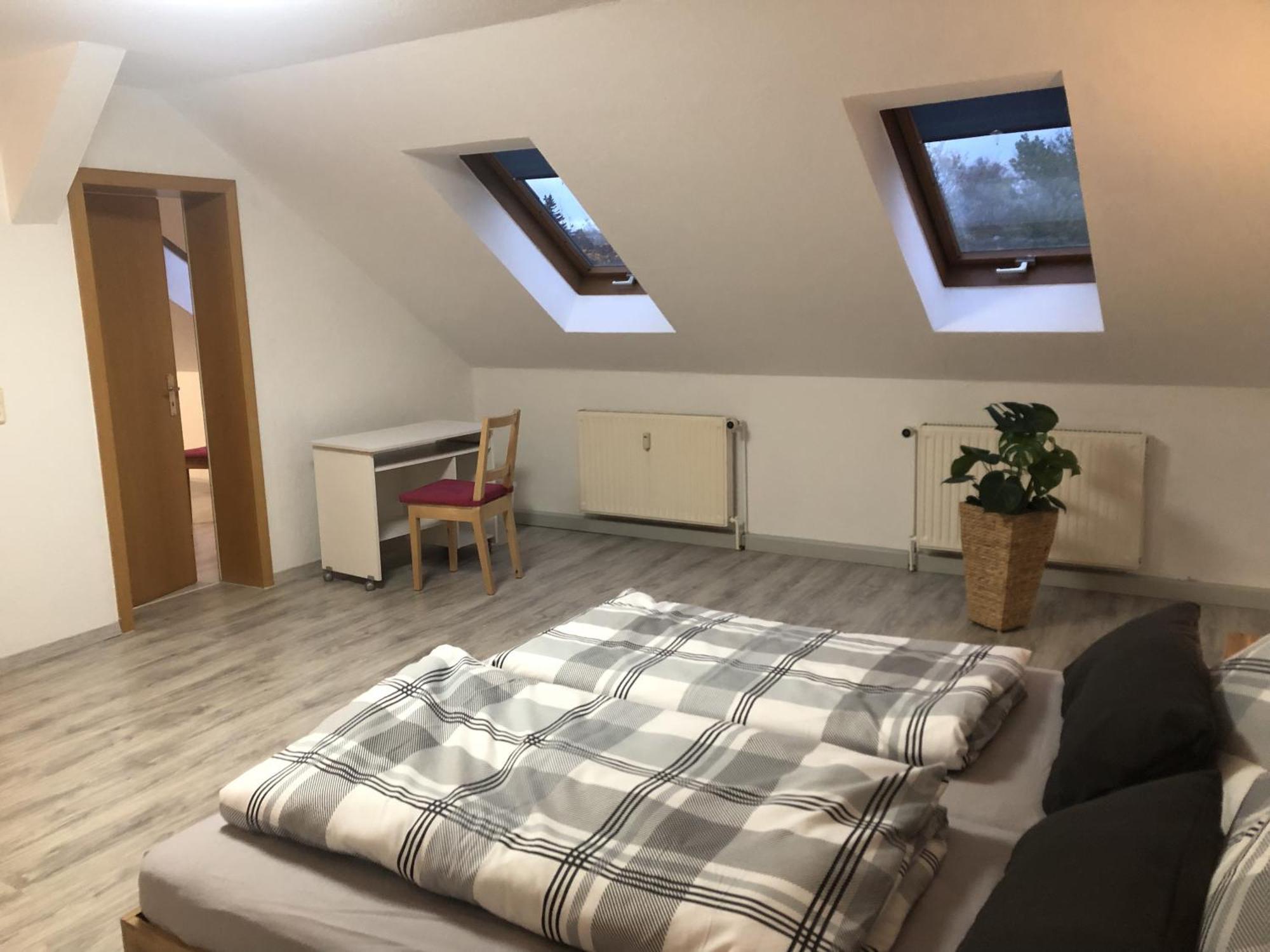 Moderne Vollmoeblierte Wohnung 茨维考 外观 照片